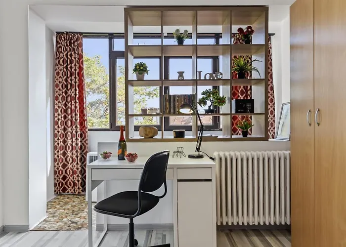 Cozy Close To Piata Romana *